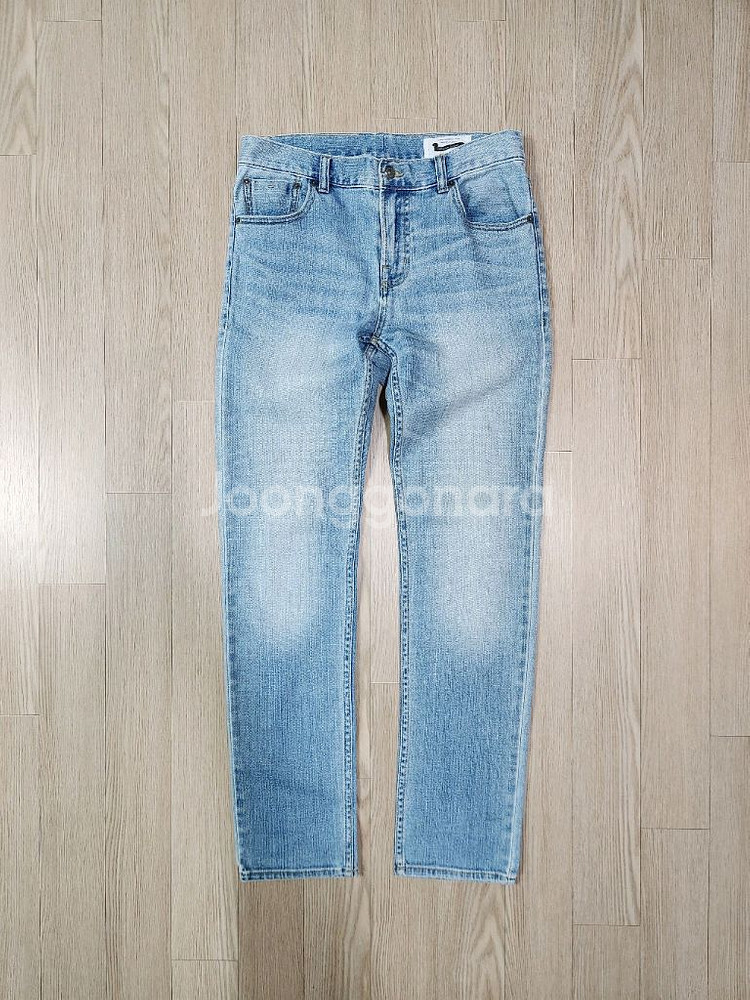 어반 리서치 라이트 블루 데님 팬츠--1