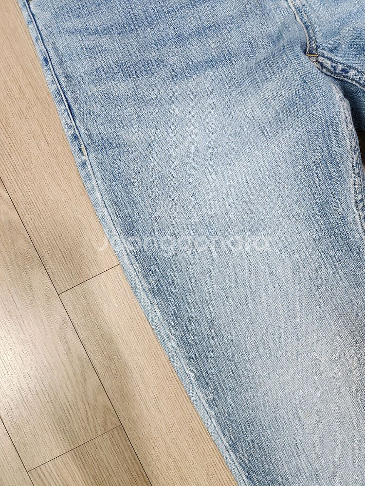 어반 리서치 라이트 블루 데님 팬츠--4