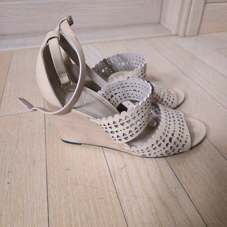 토리버치 웨지힐 샌들 베이지 7m 이미지