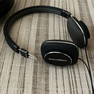 Bowers & Wilkins 유선 헤드폰/헤드셋/