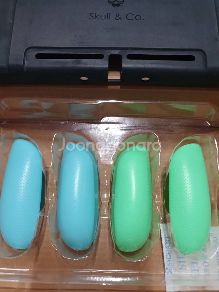 닌텐도스위치 스컬앤코 하드파우치&그립케이스판매합니다--4