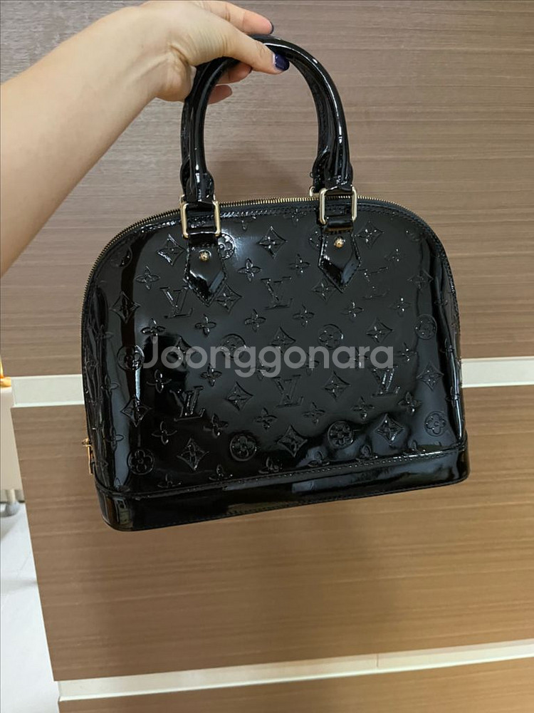 루이비통 알마 BB a급--0