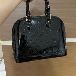루이비통 알마 BB a급