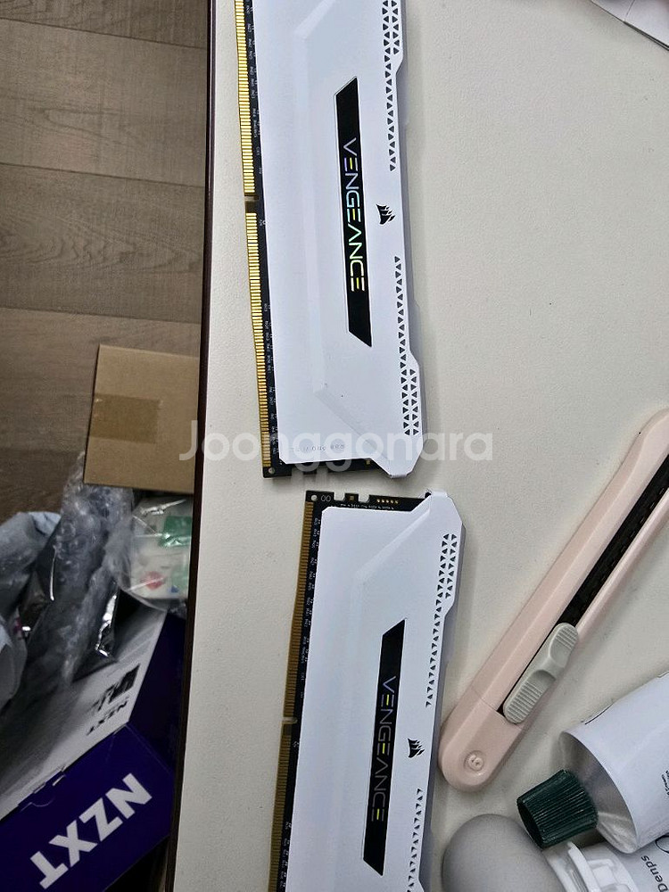 커세어 벤전스 ddr4-3600 16x2 32GB 램--0