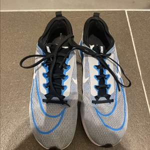 나이키 줌플라이4 275