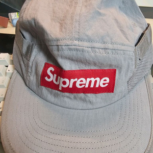 Supreme Mesh Pocket Camp Cap S