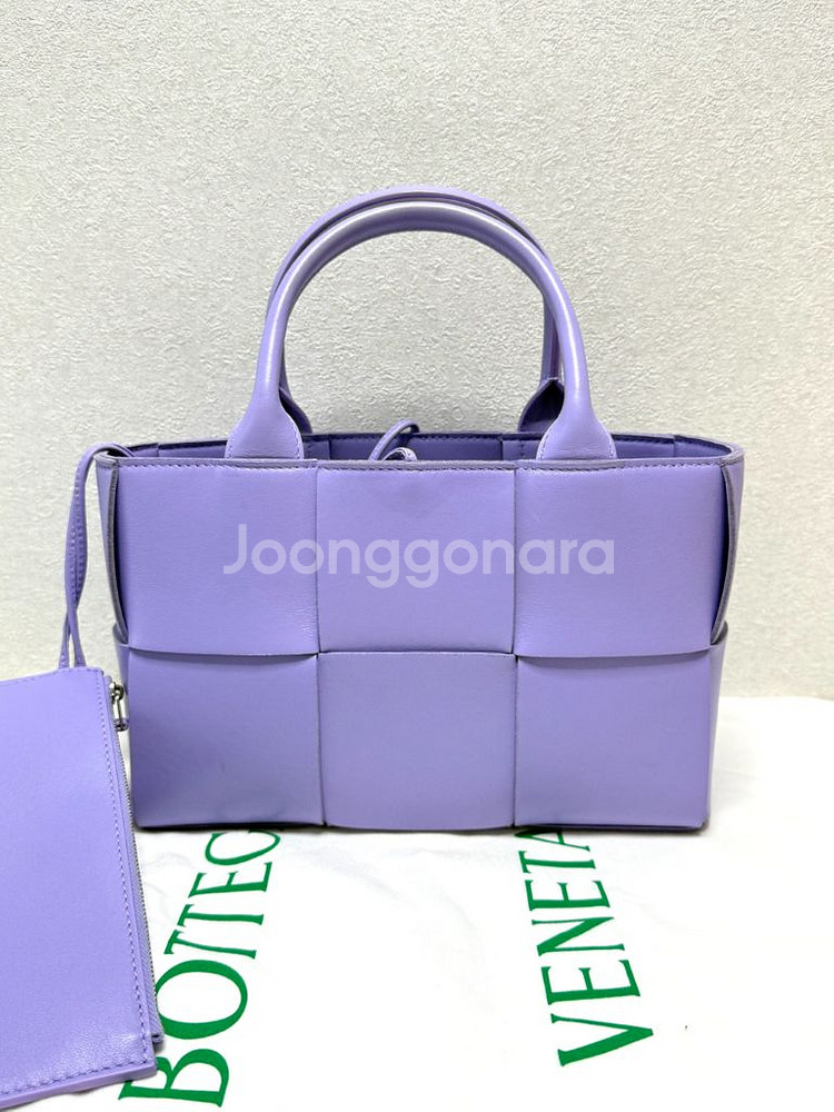 보테가베네타 아르코 토트백 미니 라일락--1