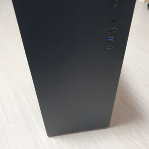 AMD 5600g 본체 팔아요 450박격포맥스 박스있음