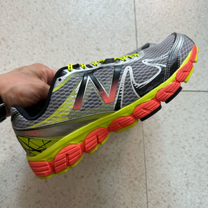 뉴발란스 880V4 런닝 운동화 265
