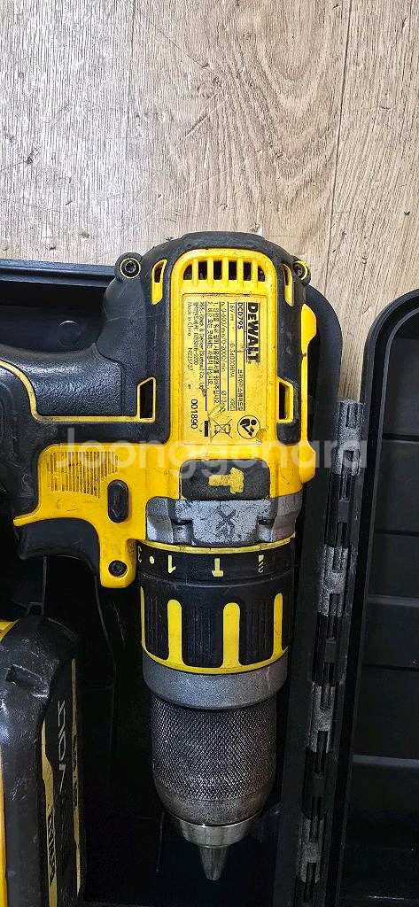 디월트 DCD795--1