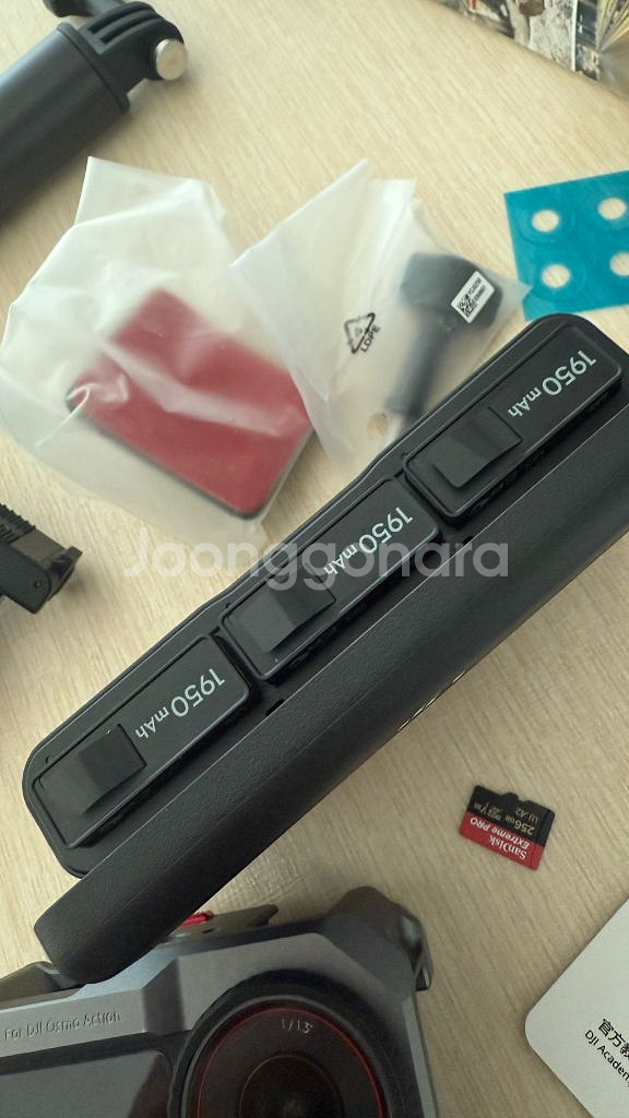 DJI 오즈모 액션5프로 어드벤처 풀박스+추가구성+케어--2