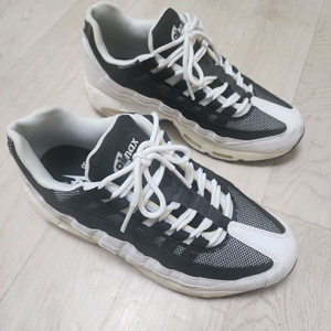 나이키 에어맥스95 에센셜 음양팩-화이트 260사이즈