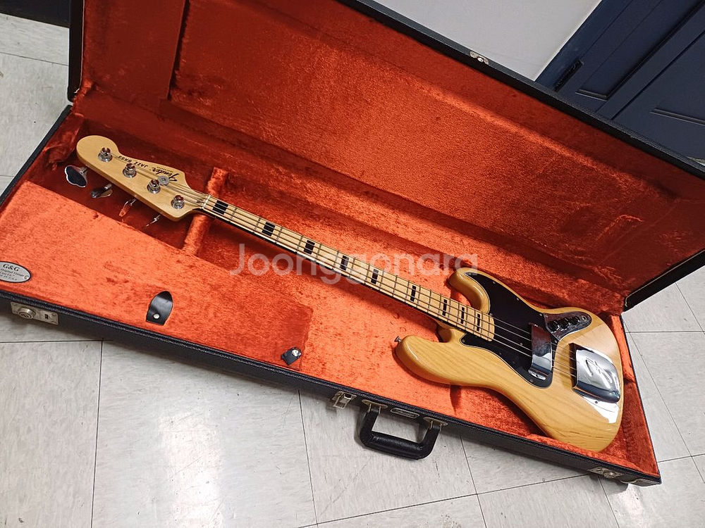 fender 75 reissue jazzbass--1