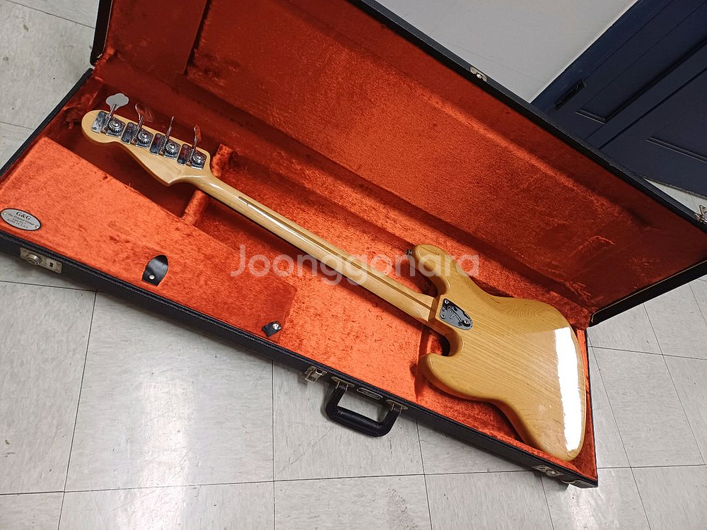 fender 75 reissue jazzbass--2