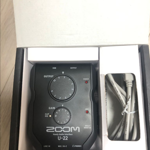 Zoom U-22 오디오 인터페이스