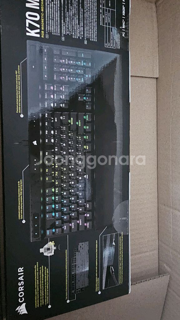 (새제품)커세어 k70 MGX마그네틱축 풀배열 키보드--1