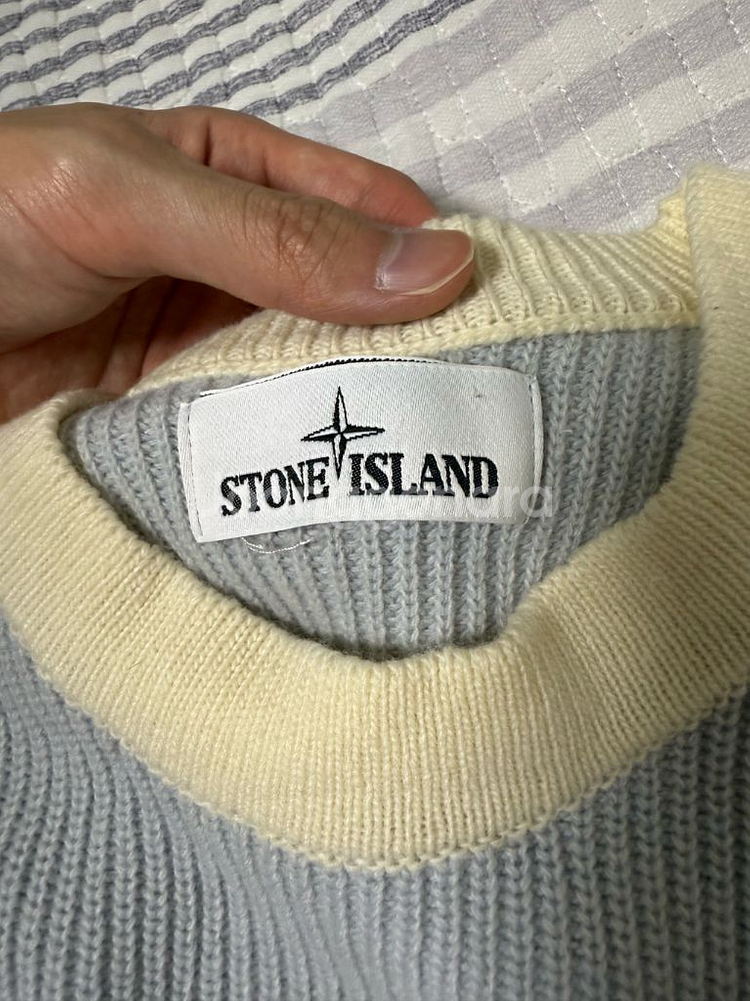 (급처분) 스톤아일랜드 정품 니트/ 당일 거래 가능--2