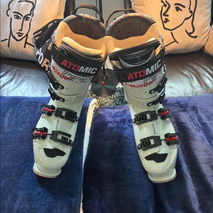 ATOMIC 스키 부츠 130(265mm)아웃쉘305