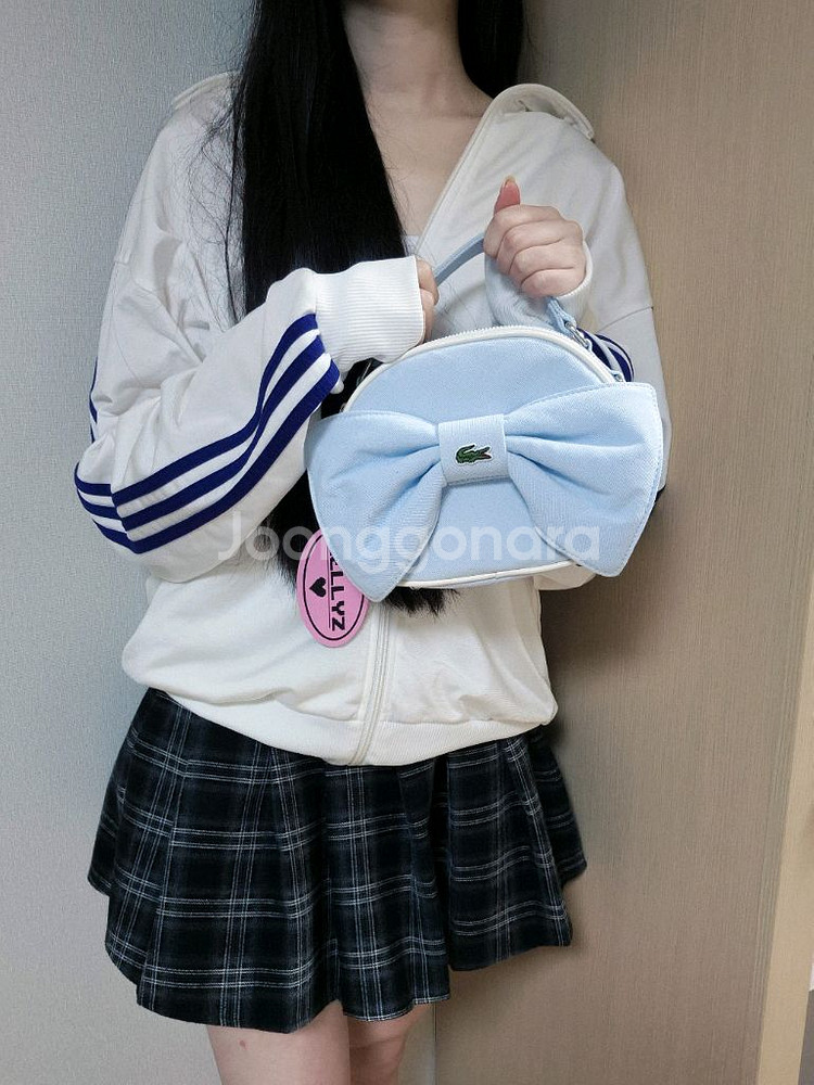 켈리즈 업사이클링 캔디백 라코스테 연하늘색--1