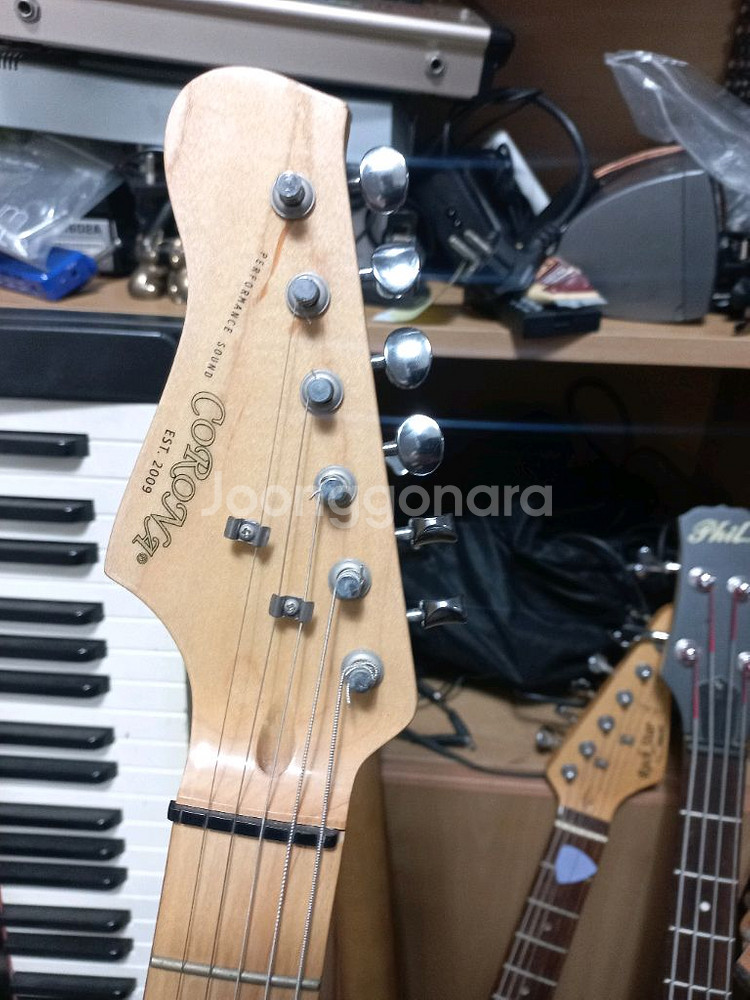 코로나 CST-350 일렉기타--1