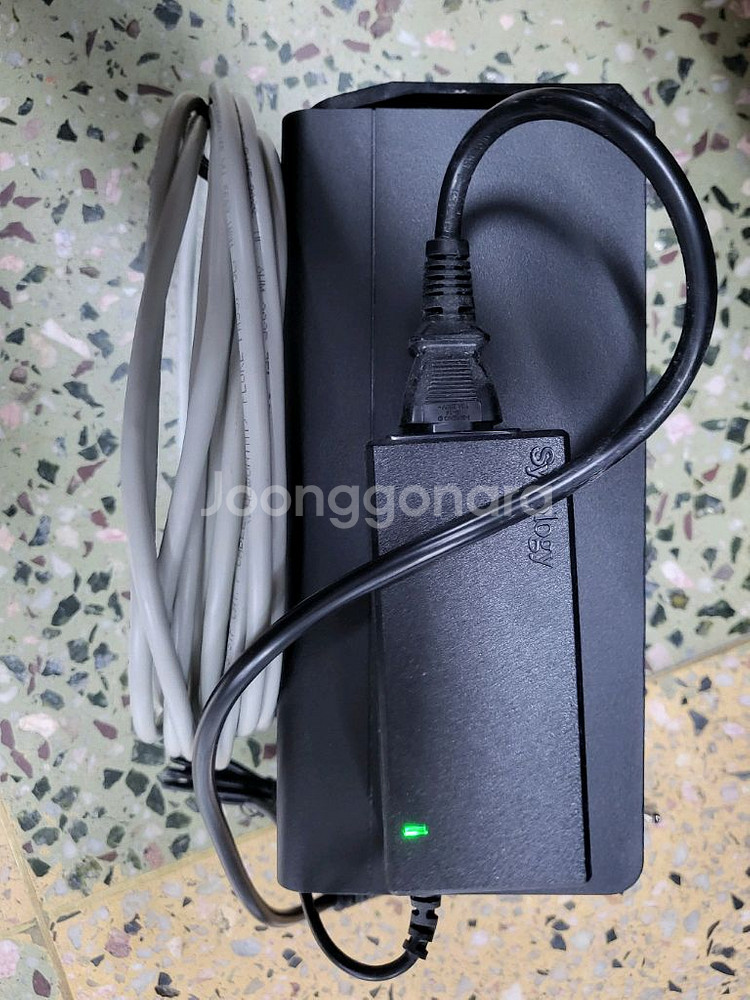 시놀로지 DS220+ NAS 판매합니다--2