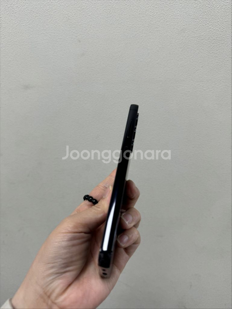 (부산중고폰)갤럭시S23 블랙 상태최상 판매해요--2