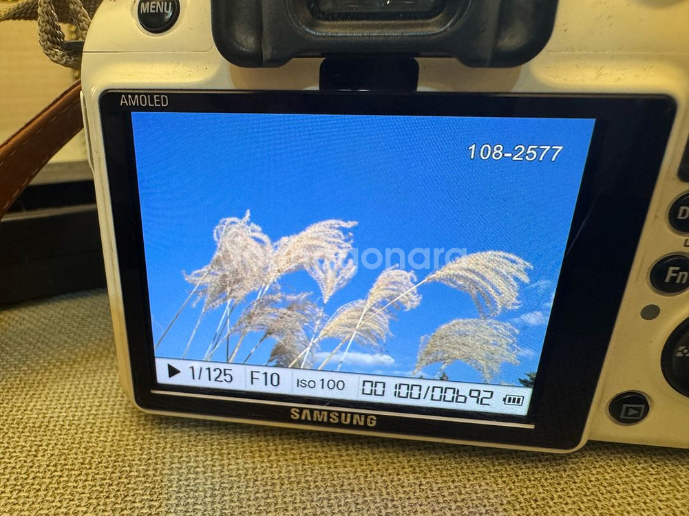 삼성 미러리스 디카 NX110 + 18-55렌즈--6