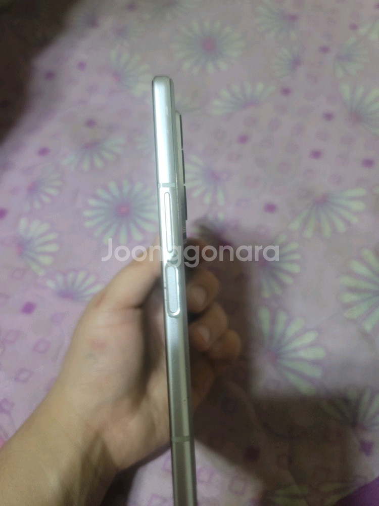 갤럭시 폴드3 256GB (실버) 팝니다.--3