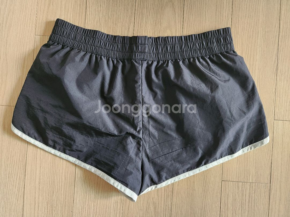 휠라 레그핏 숏팬츠 여자반바지s--3
