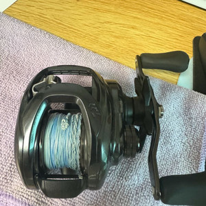 다이와 타튤라300 베이트 릴(우핸들)