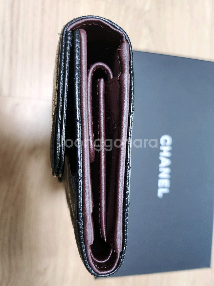 샤넬 클래식 캐비어 플랩 장지갑--2