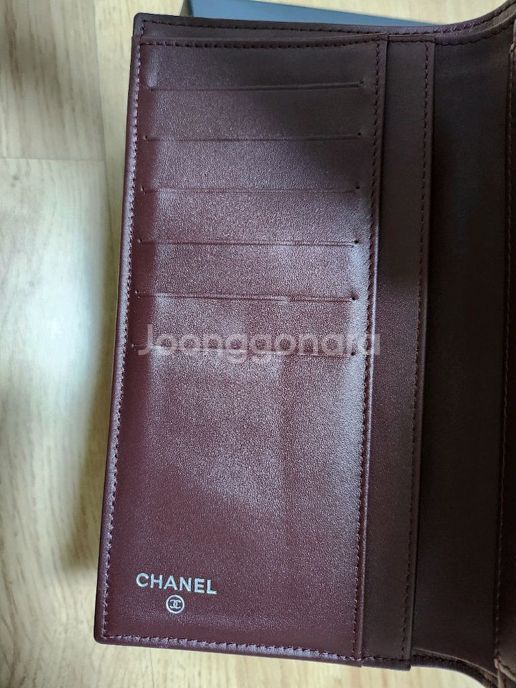샤넬 클래식 캐비어 플랩 장지갑--3