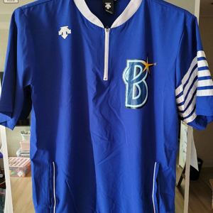 (NPB) 데상트 요코하마 베이스타스 윈드브레이커 판매
