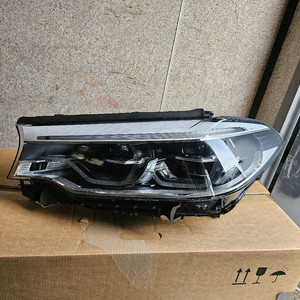 G30 520d 2018Y 헤드램프 좌측