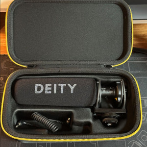 deity d3 pro 팝니다.