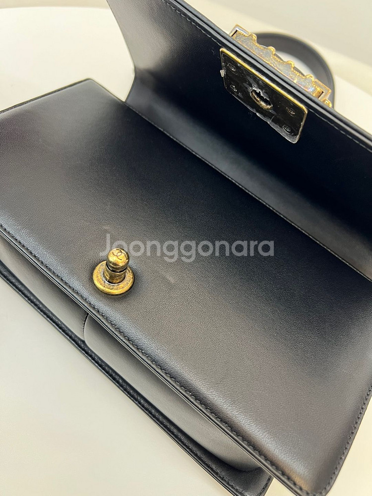 [중고명품 럭스올 울산점]샤넬 보이백 시즌백 금장체인--7