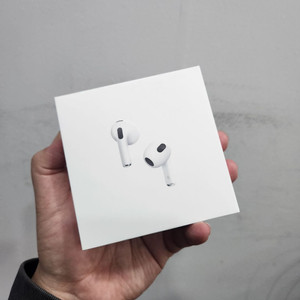 Apple AirPods 3세대 미개봉 새상품 팝니다.