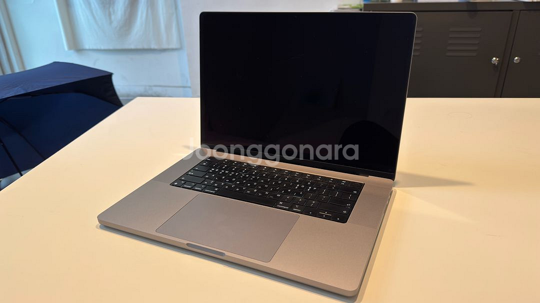 m1 맥북프로 16램 512 ssd 16인치--1