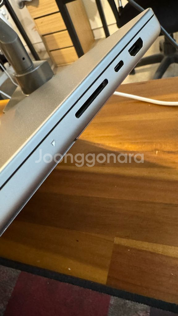m1 맥북프로 16램 512 ssd 16인치--6