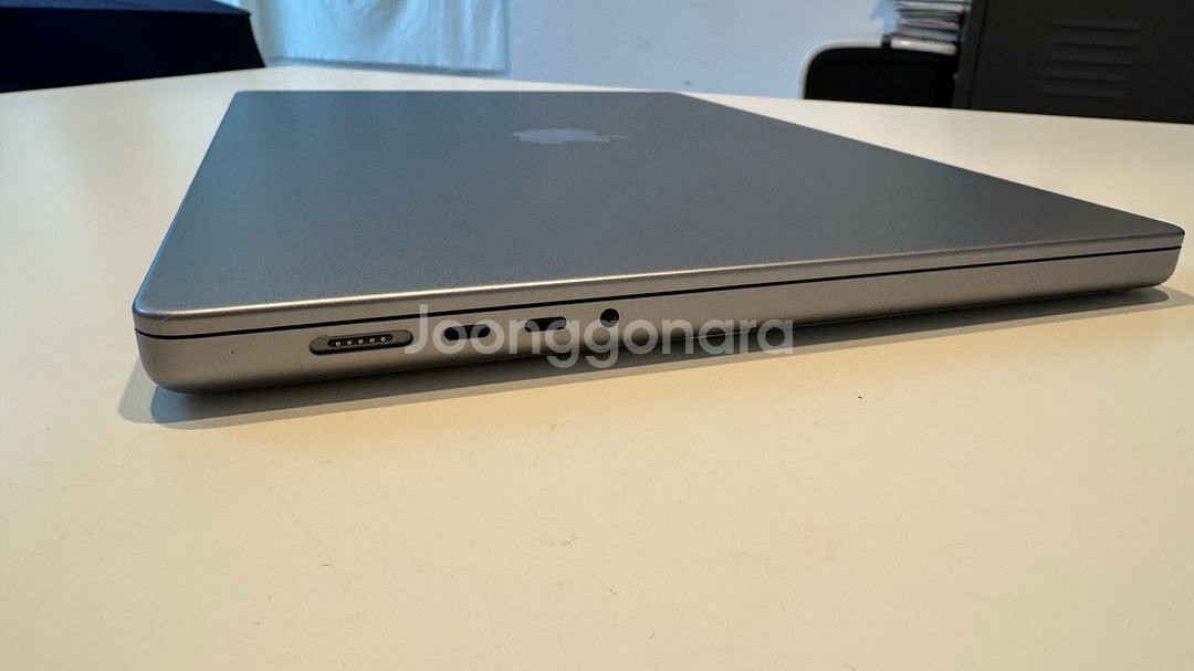 m1 맥북프로 16램 512 ssd 16인치--4