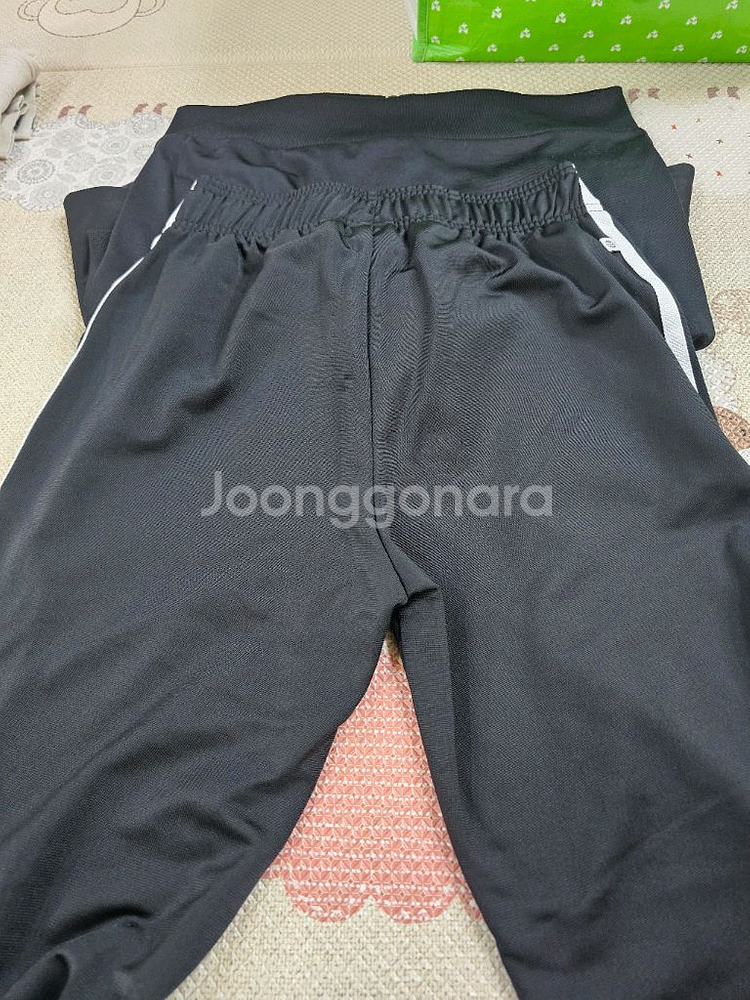 아디다스키즈 트랙수트 상하세트 140(9~10Y)--6