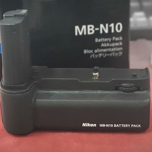 MB-N10 z6 z7 배터리그립