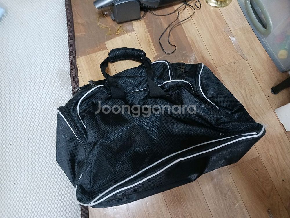 테일러메이드 골프가방,카셑라디오,바인더4개,실리콘수영모--2