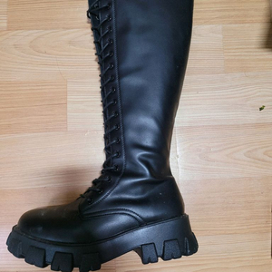 워커 스타일 롱부츠 새상품입니다