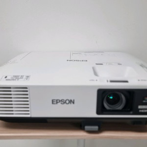 Epson 프로젝트 2250U 풀 HD WUXGA 3