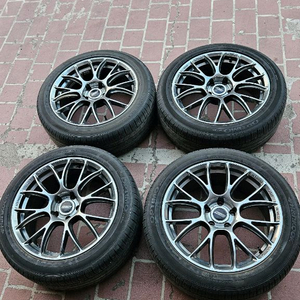 18인치 휠 타이어