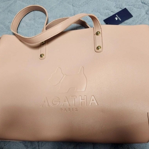 아가타 엠보싱백(새것) 상표택 붙어 있어요