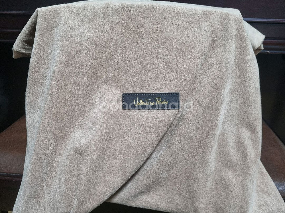 발렌티노 루디 파이톤 악어 뱀피 토드백 미착용--8