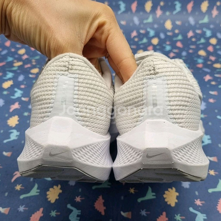 나이키 페가수스40 여성운동화235.--3