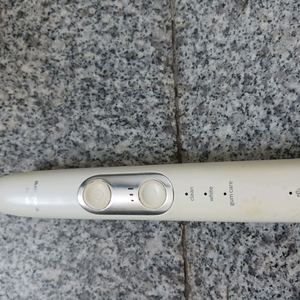 필립스 전동칫솔,손선풍기, 등굵개,디지탈시계,미사용품전